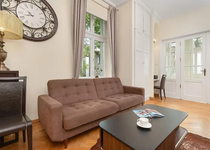 Nadmorski Apartament Z Parkingiem I Ogrodem Blisko Molo W Sopocie By Rent Like Home