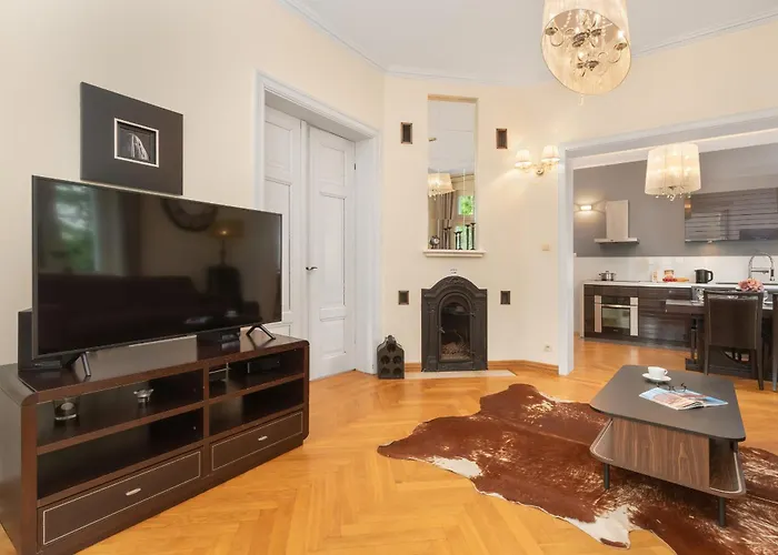 Nadmorski Apartament Z Parkingiem I Ogrodem Blisko Molo W Sopocie By Rent Like Home